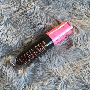 🖤Jeffree Star Cosmetics Weirdo Liquid Lipstick